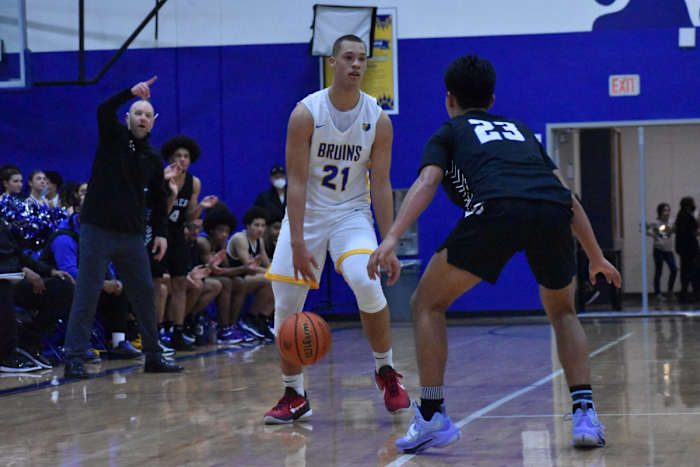 Gresham.Barlow.boys-basketball.Dave-Ball.18